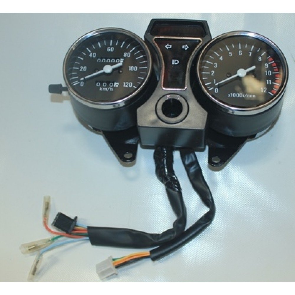 AR150-5 018
KM SAATİ (ANALOG)_699cbc36556b6.jpeg AR150-5 018
KM SAATİ (ANALOG) - Görsel 1