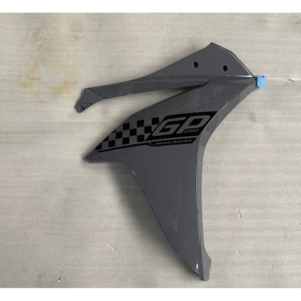 GP250 – 017
SAĞ RÜZGARLIK GRİ_699cbda6a3299.jpeg GP250 - 017
SAĞ RÜZGARLIK GRİ - Görsel 1